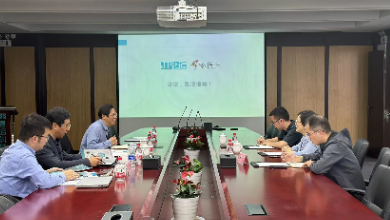 西安工業(yè)大學(xué)副校長劉卜、院長王建國一行蒞臨健培科技考察調(diào)研