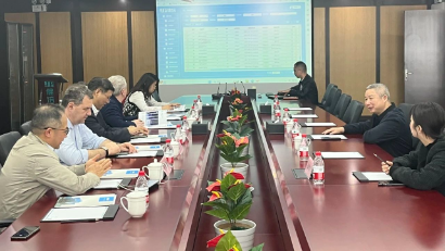 白俄羅斯國家科學(xué)院院士、國立大學(xué)、浙江樹人大學(xué)專家團(tuán)一行蒞臨健培科技考察交流